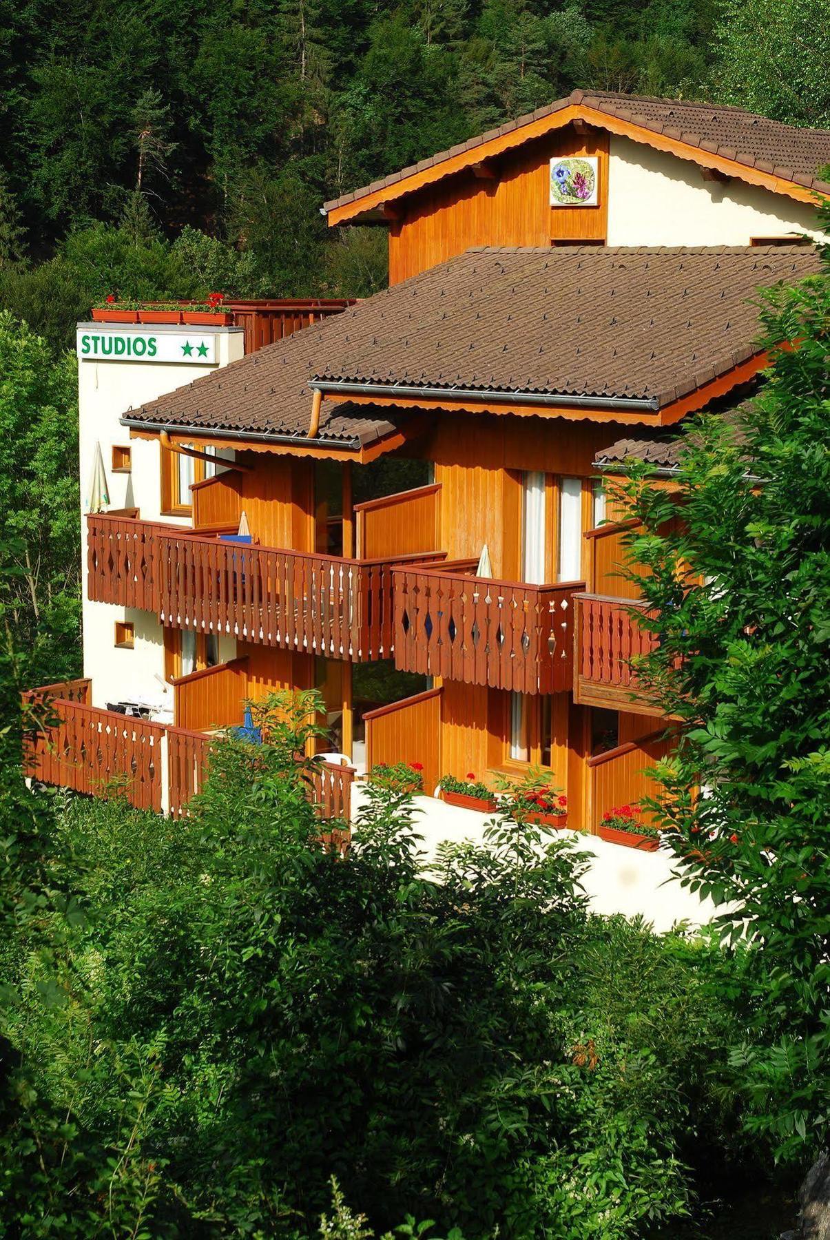La Rochetaillee Apartment *